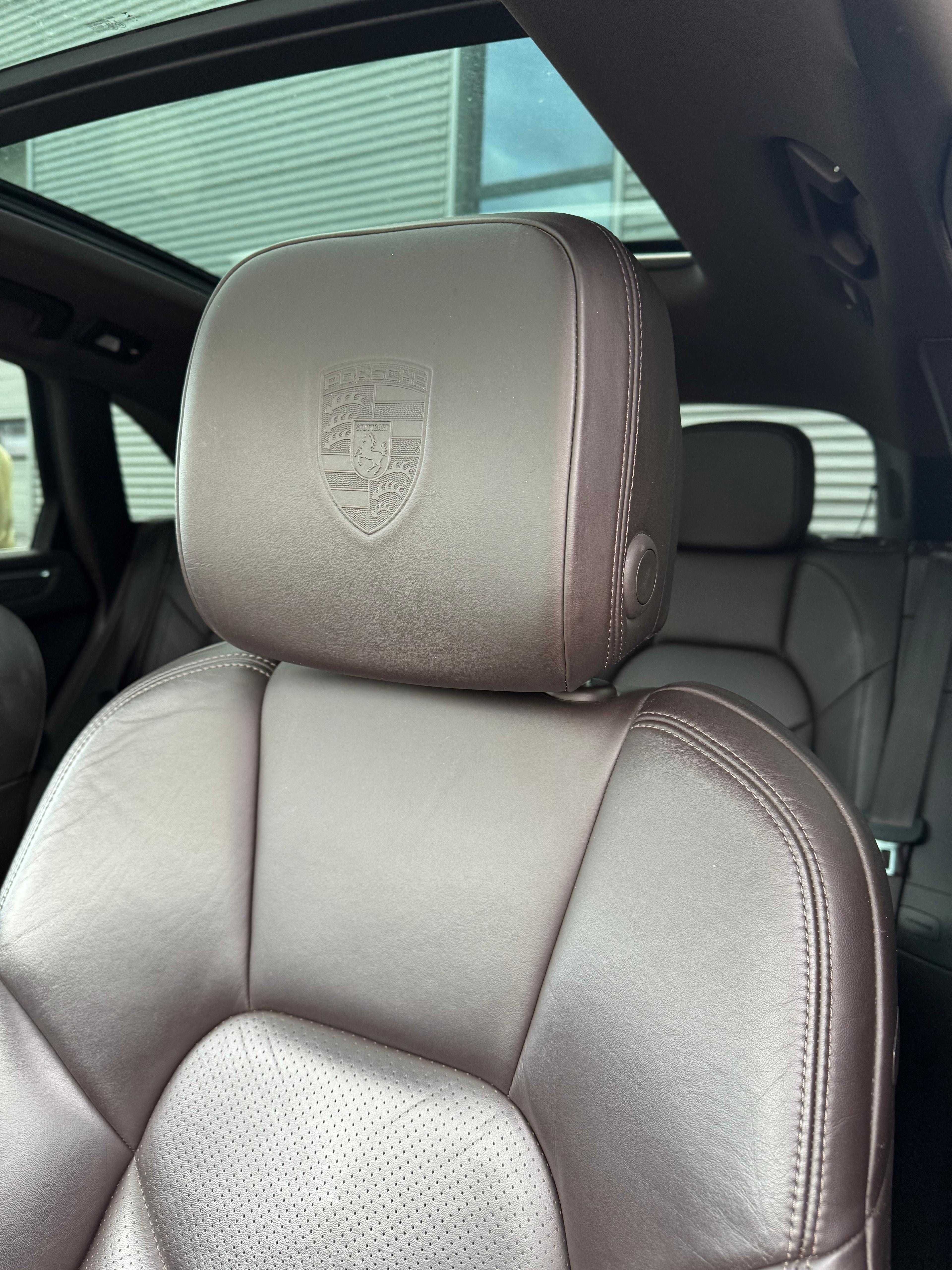 PORSCHE MACAN TOP SPORT PACK