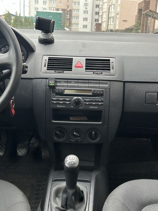 Skoda fabia  Двигун 1.4 МПІ Газ / бензин