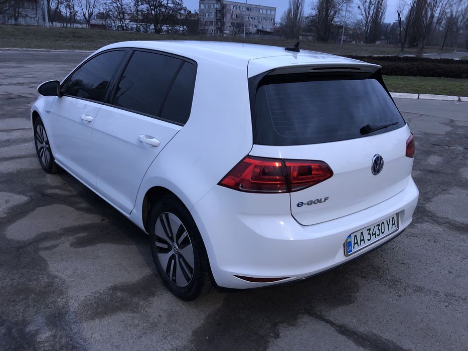 Продам Електромобіль Volkswagen E-golf