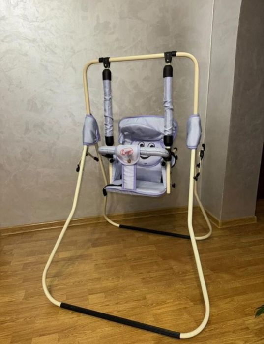 Дитяче крісло-гойдалка