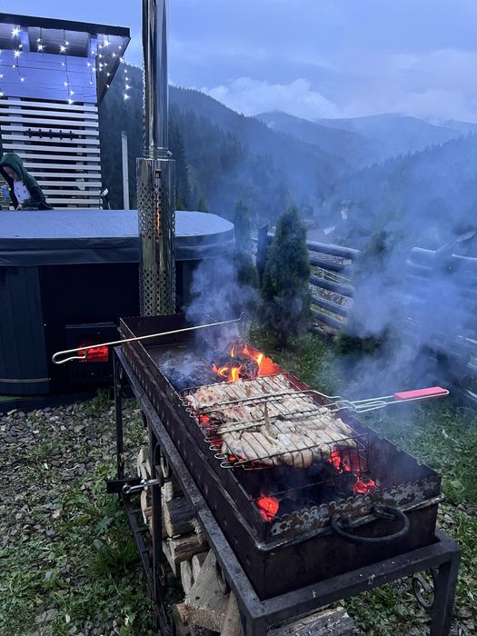 Котедж з чаном. Тихе місце. На 8осіб. с.Яблуниця 8 ки до Буковелю