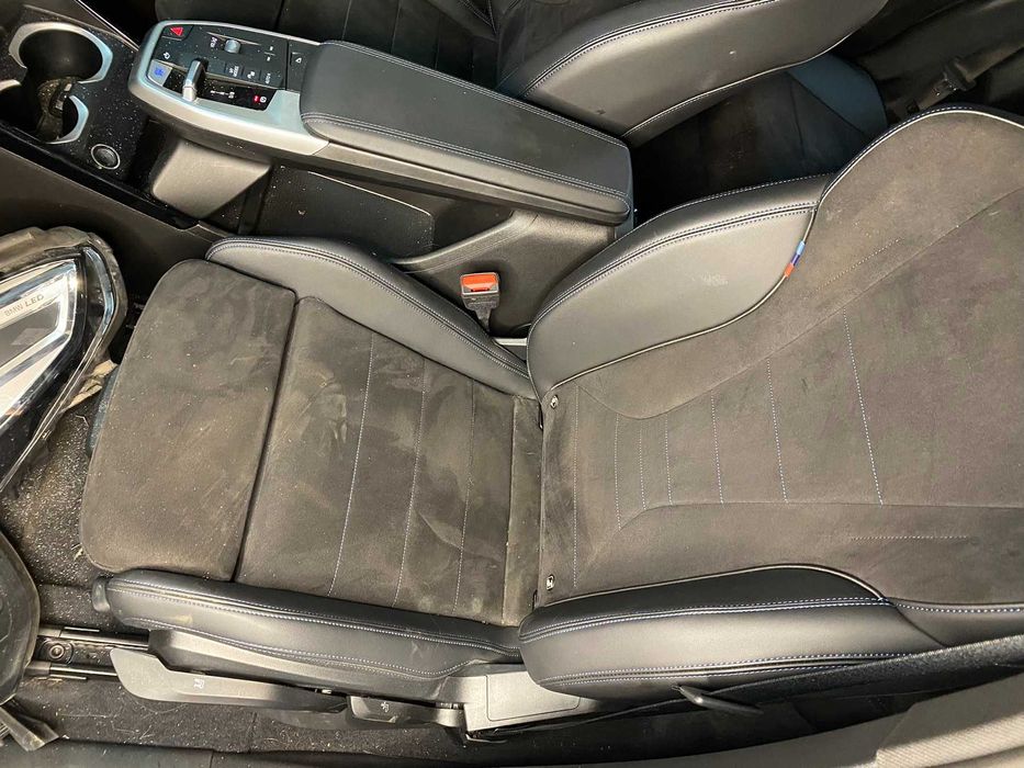 Спорт салон BMW X1 U11 Салон iX1 U11 М пакет Салон алькантара Шкіра Х1