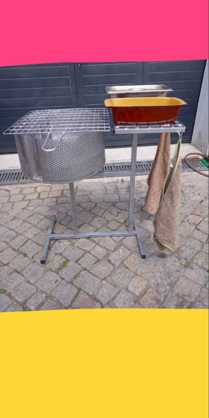 Grelhadores com e sem rodas, vários modelos.