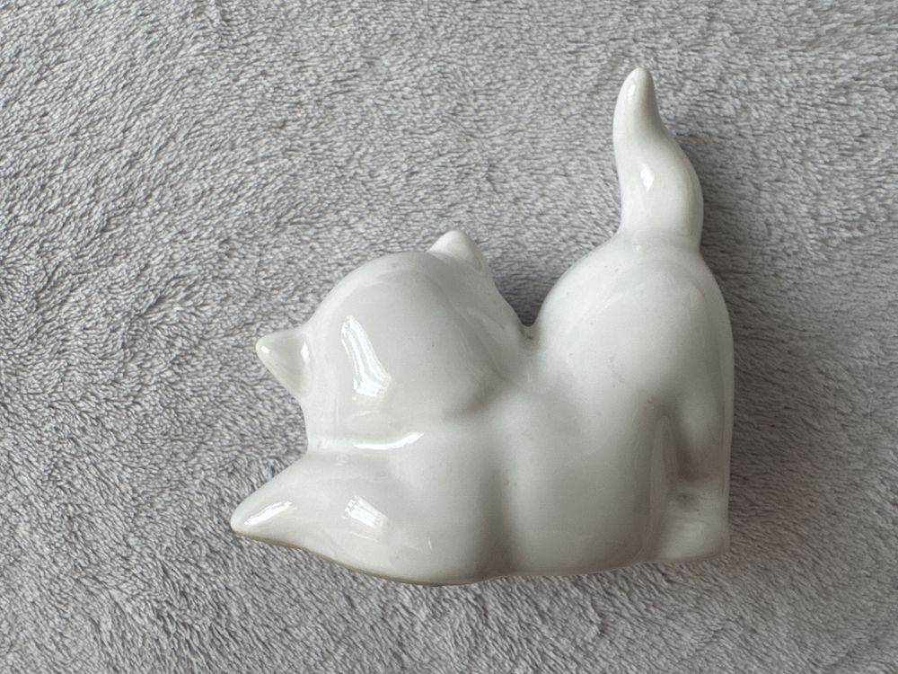 Biały kotek - kot ceramiczny