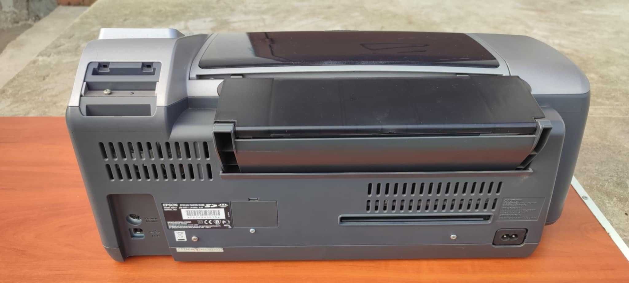 Продам принтер Epson R300