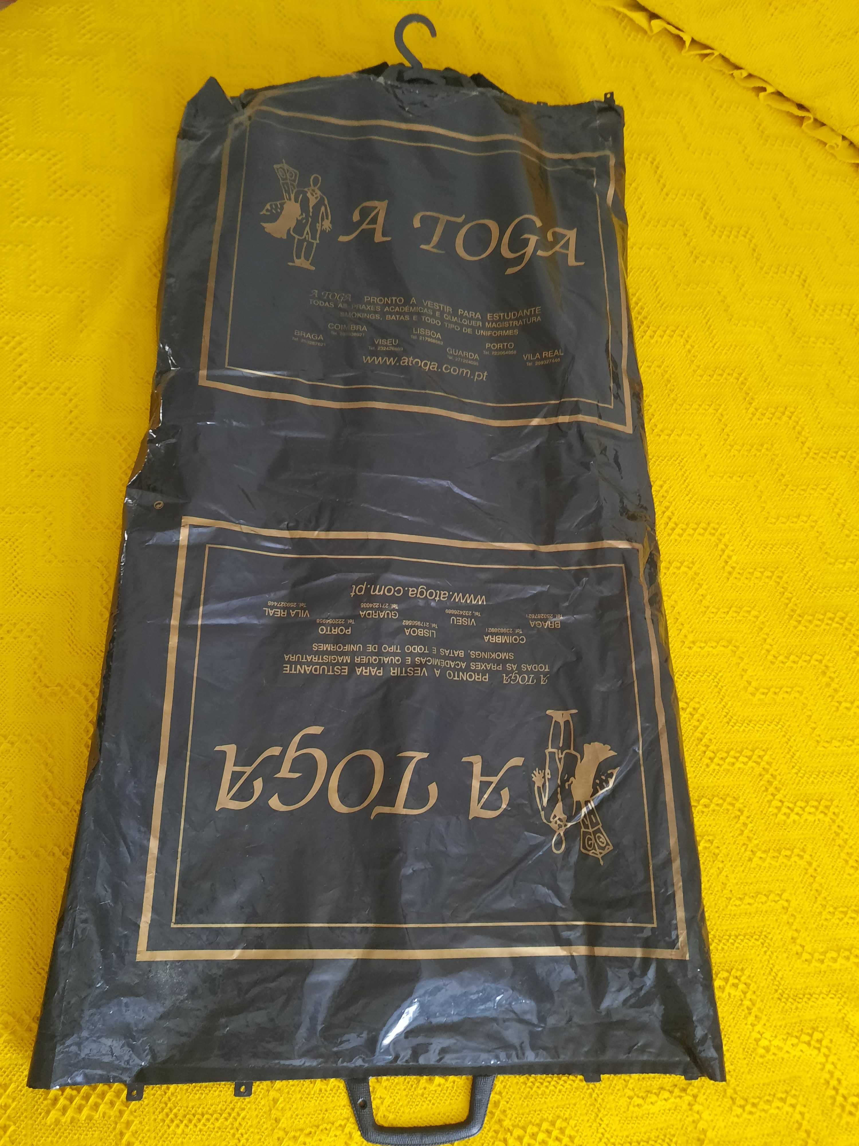 Traje académico masculino viseu