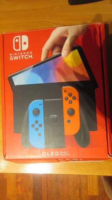 Nintendo Switch OLED konsola komplet