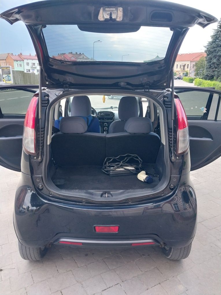 Peugeot Ion 2014