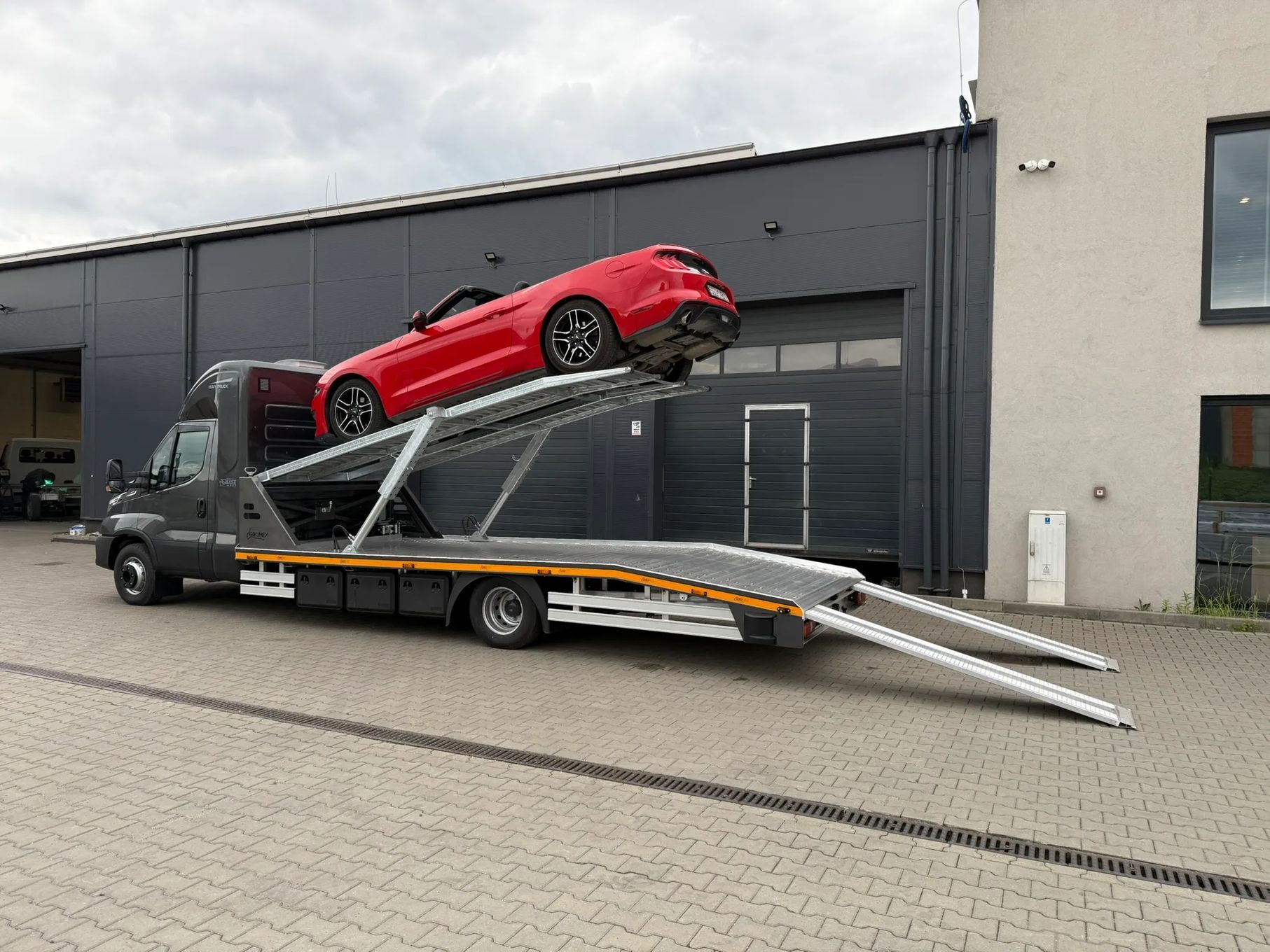 Iveco Daily  70C21 Laweta na dwa auta, Autotransporter, Sypialnia zakabinowa, VDI