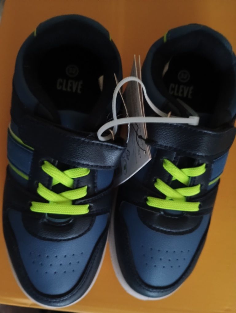 Buty chłopiece rozmiar 32