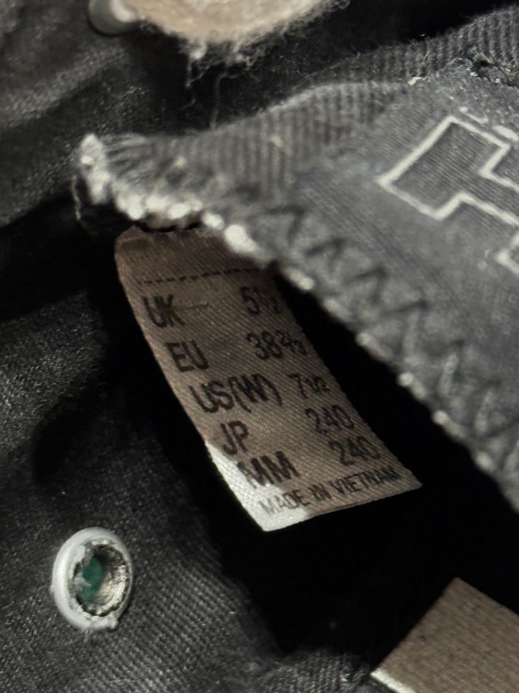 buty damskie firmy Helly Hansen