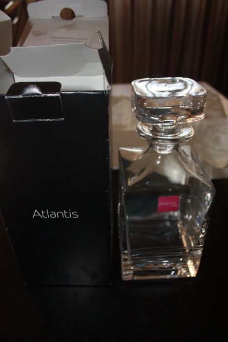 Lote 90 - Conjunto Whisky "Atlantis - Waves"