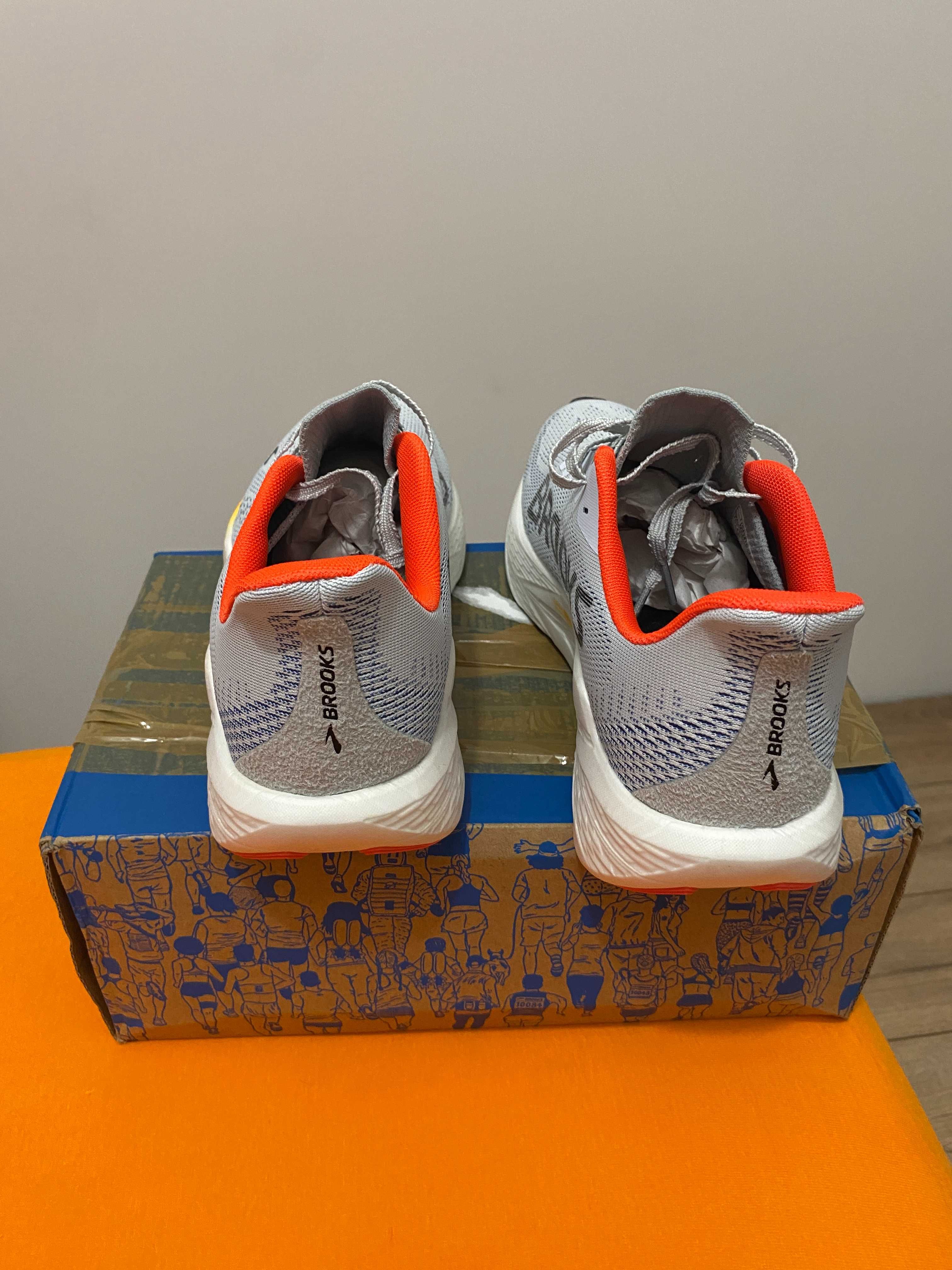 Brooks Hyperion Max 2