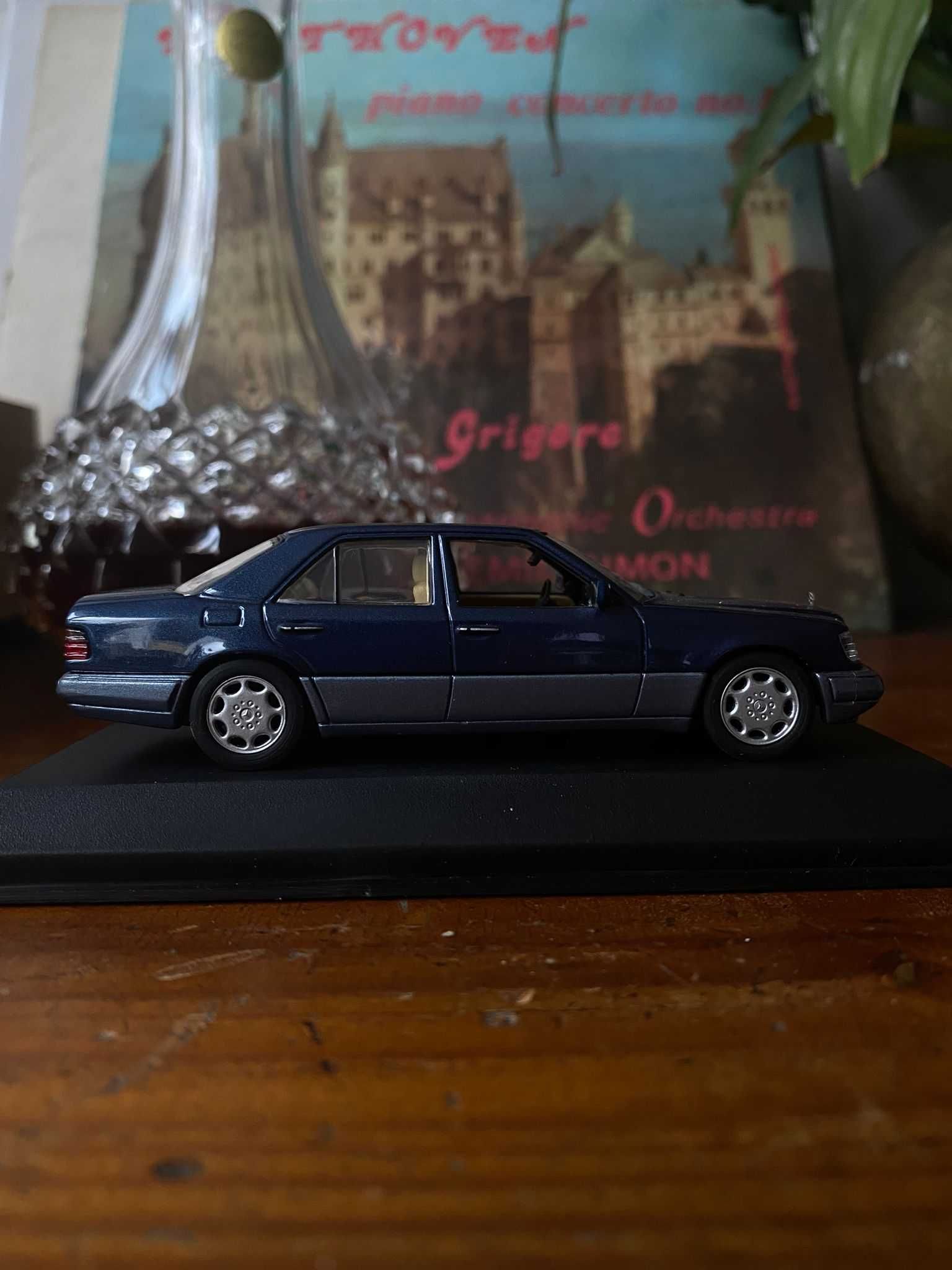 Mercedes-Benz 1:43 Minichamps