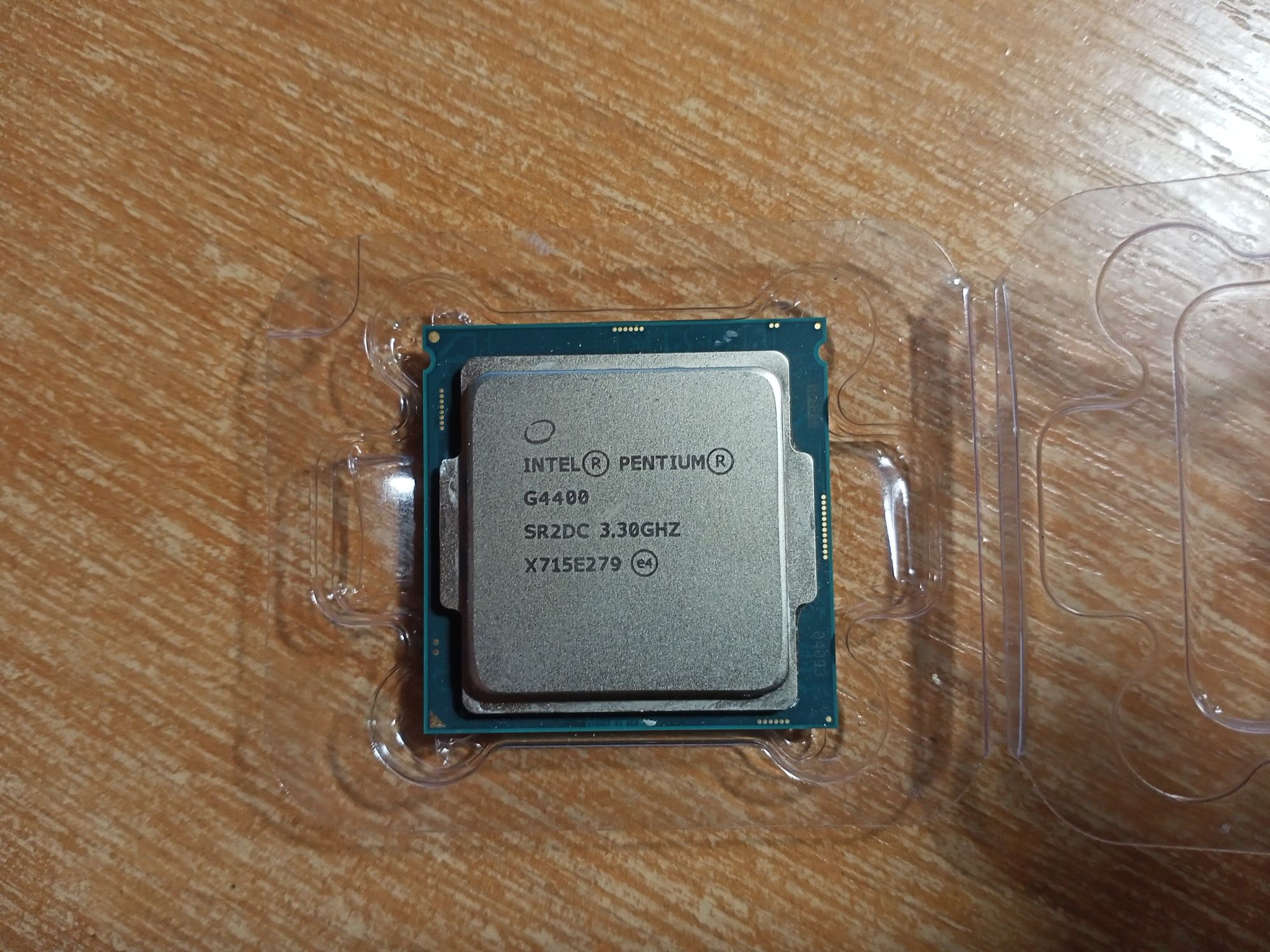 Intel Pentium G4400, плюс кулер