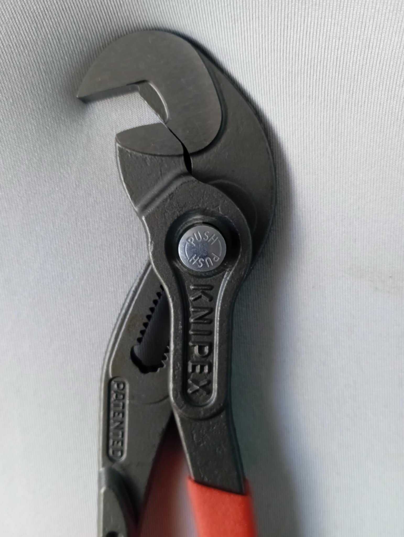 Knipex Szczypce nastawne wielofunkcyjne do śrub i nakrętek