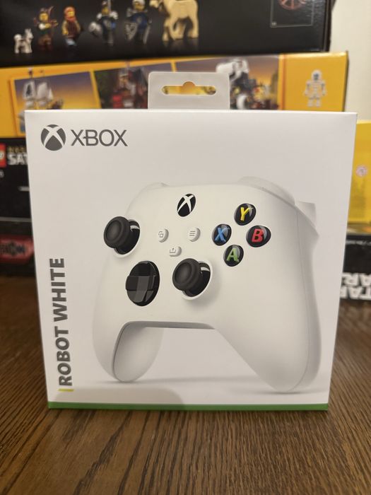 Nowy pad xbox series robot white
