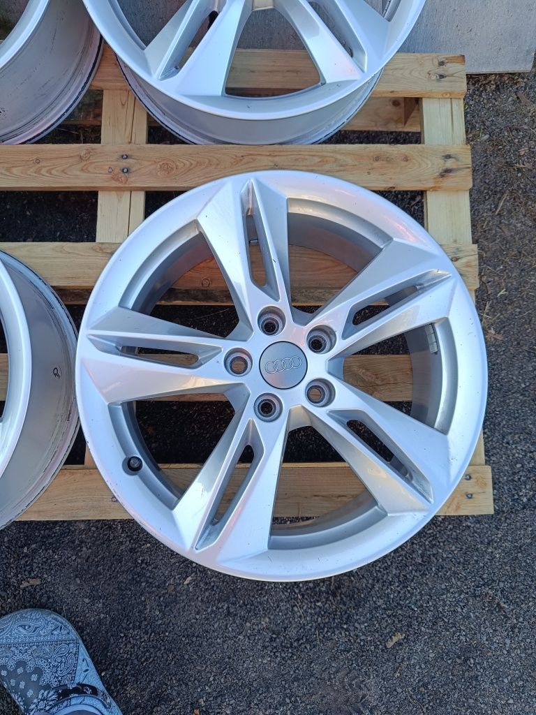 Komplet felg aluminiowych Audi 18 cali ,5x112