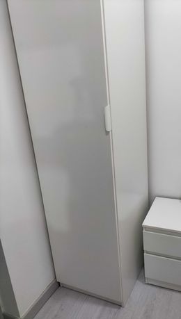 Roupeiro PAX IKEA alto, 4 prateleiras + 4 gavetas