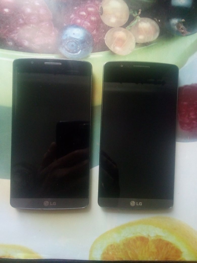 Два смартіони Lg g3 3/32