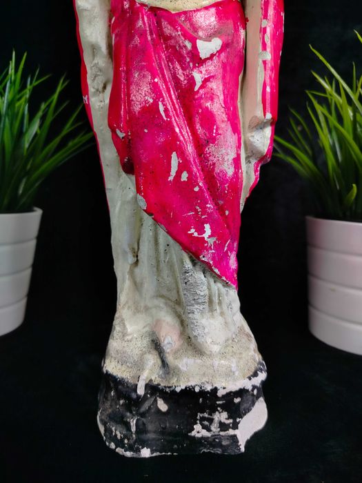 Stara gipsowa figurka Serca Jezusa