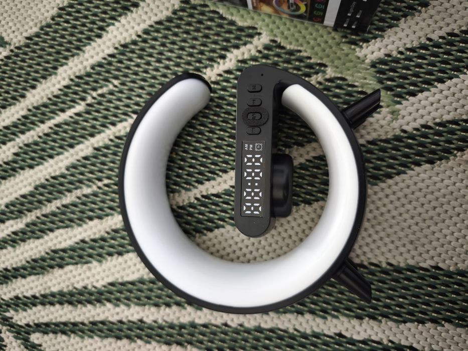 Inteligentny zegar, budzik głośnik bluetooth