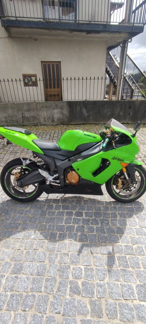 Kawasaki Ninja ZXR