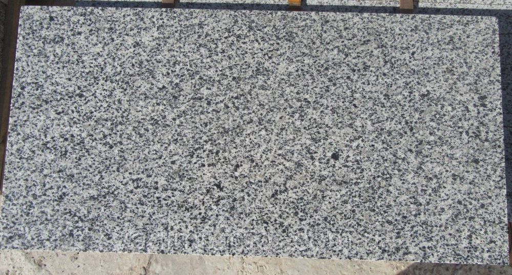 Плитка гранітна.
