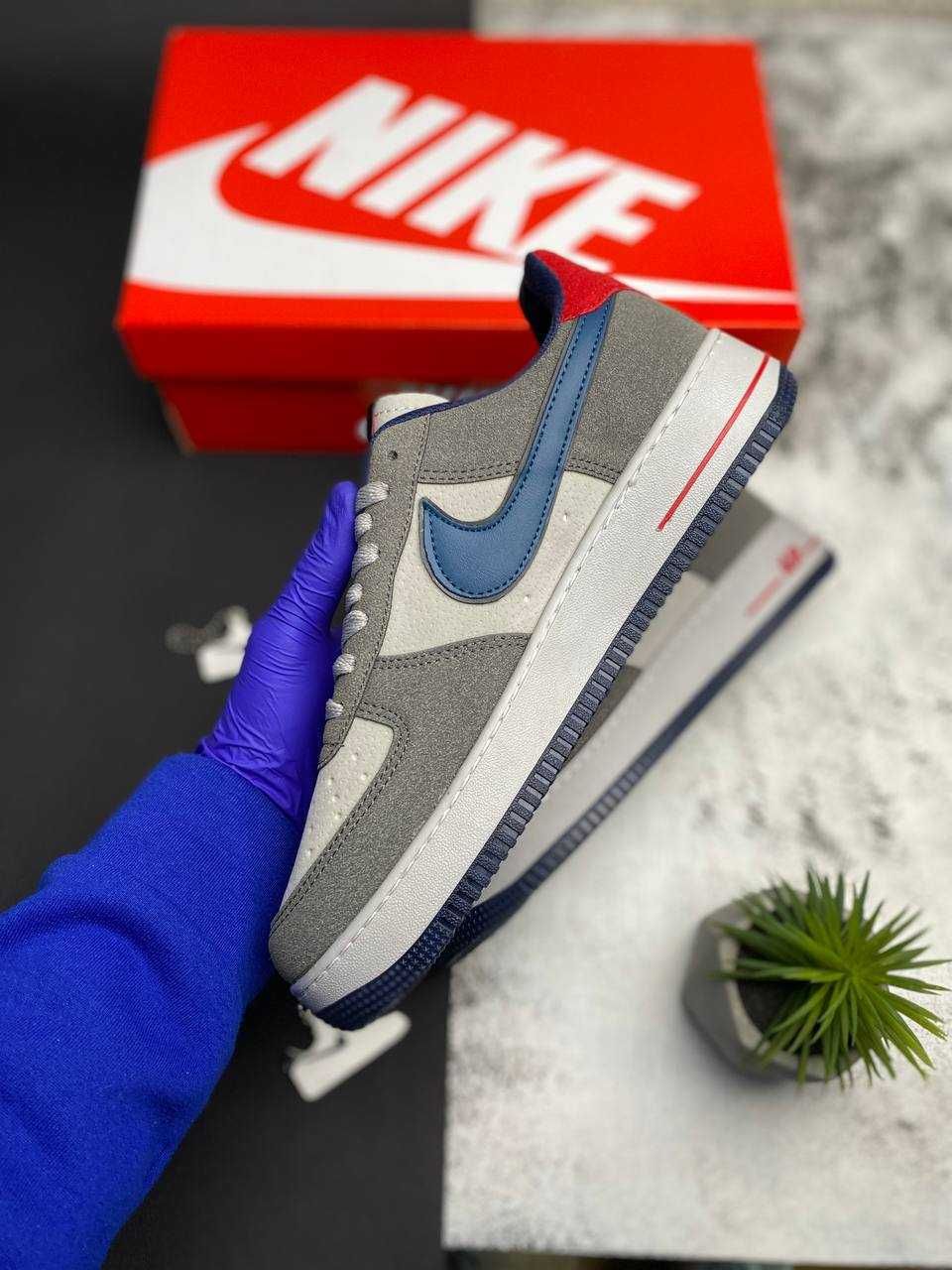 42 (26.5 см) 43 (27.5 см) Кроссовки Nike Air Force 1 '07 Grey/Blue/Red