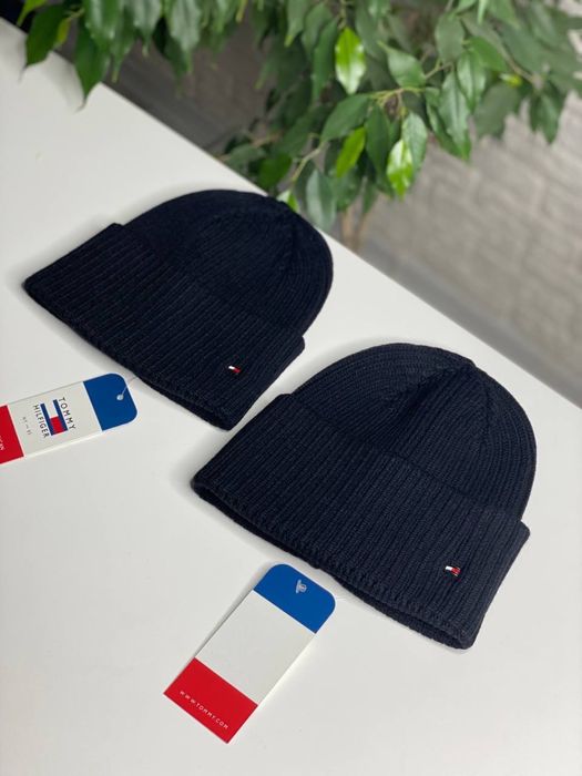 Мужская шапка TOMMY HILFIGER зимняя теплая двухслойная черная/синяя