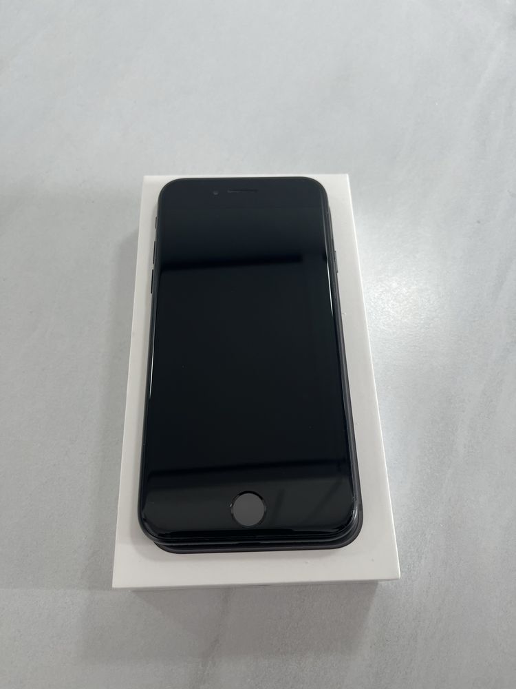 iphone se 64gb koncycja baterii 83%