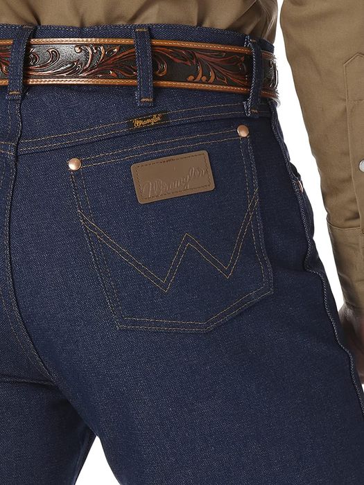 Jeansy Wrangler 13MWZ CowboyCut
