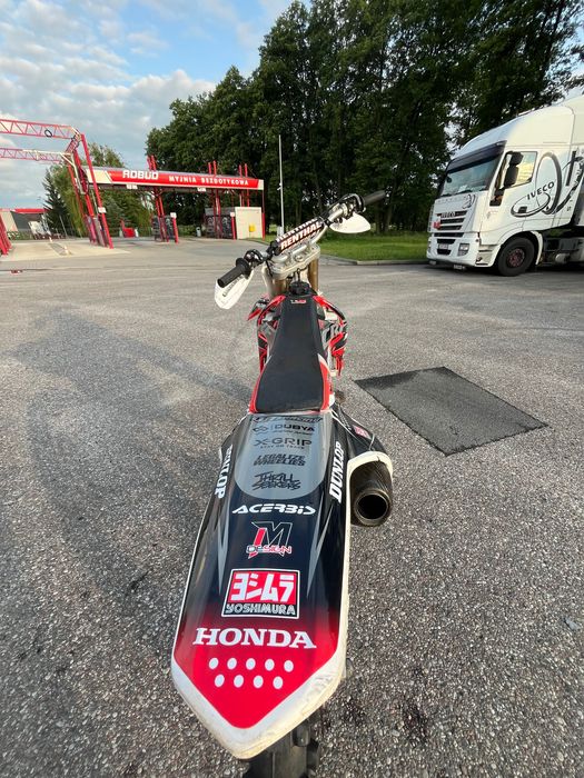Honda crf 250 r.