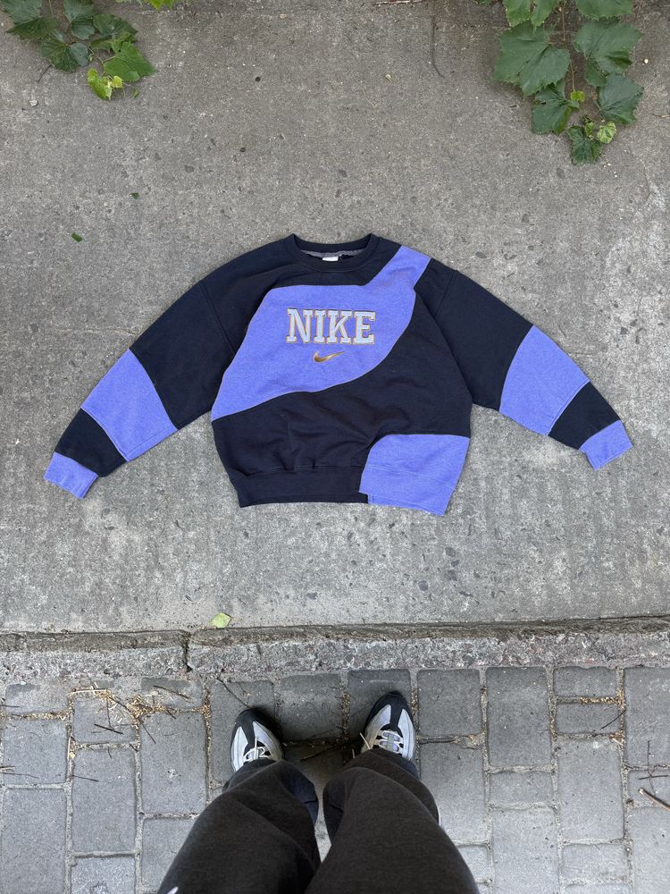 Nike vintage sreetweat sweatshirt