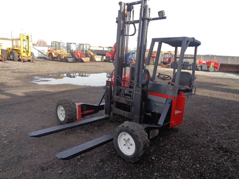 Wózek widłowy czterokierunkowy MOFFETT M4 20.4  Kooi Aap terenowy 3x3