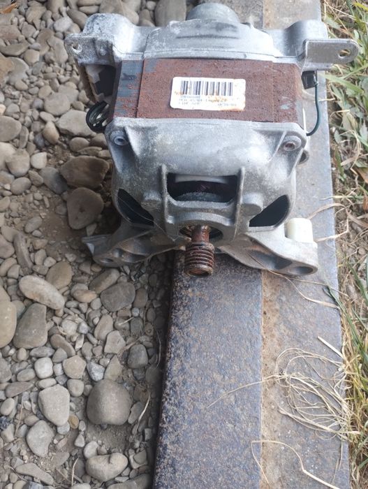 Двигун пральної машини whirlpool