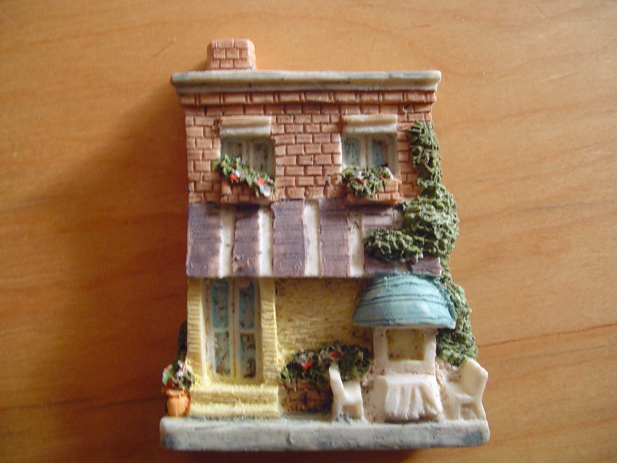 Casas miniatura em resina