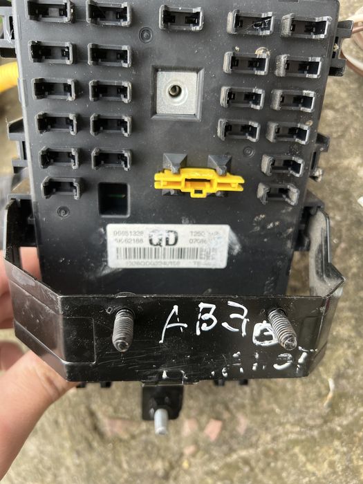 Блок запобіжників з усією електронікою до шивроле авео Т250