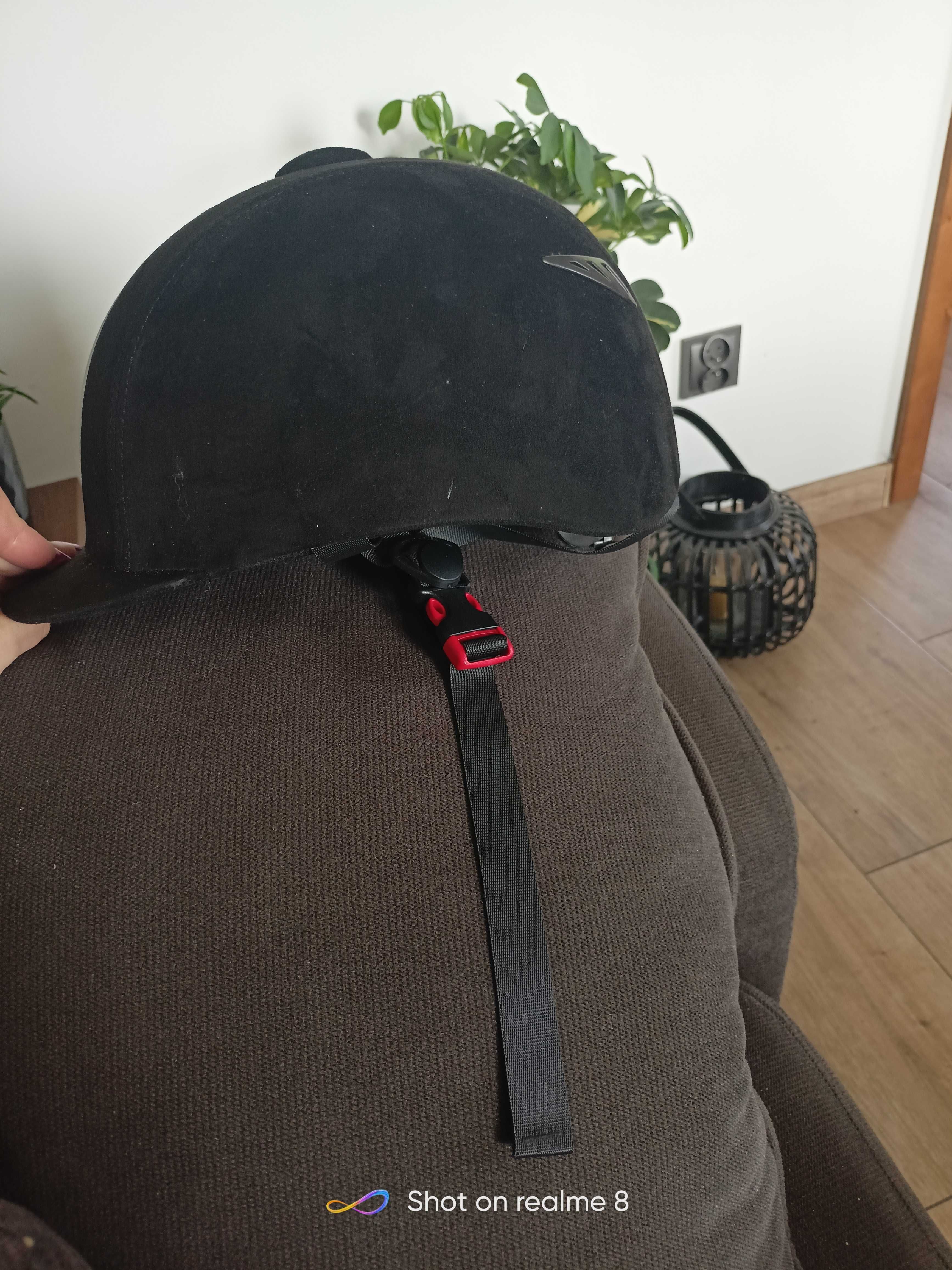 Kask jeździecki, toczek