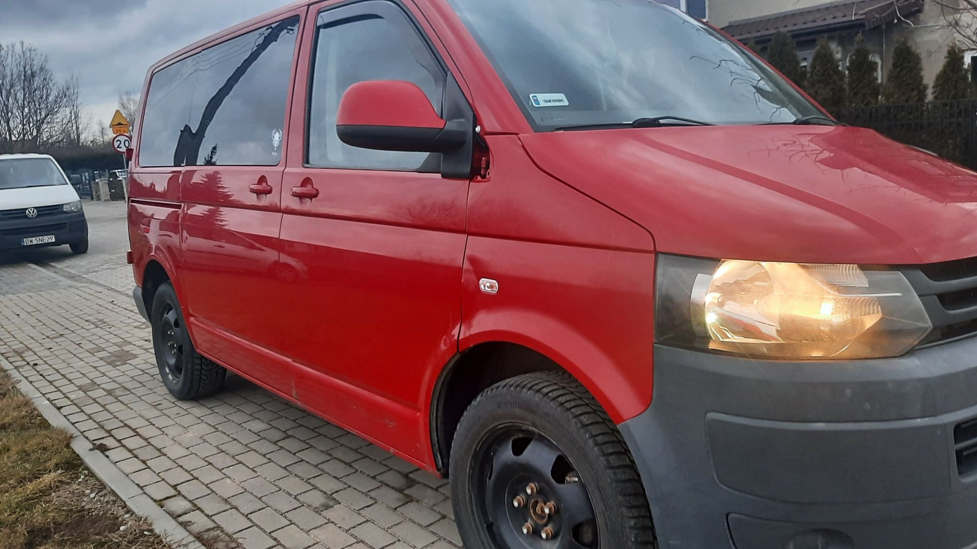 Vw transporter t5 9 osobowy