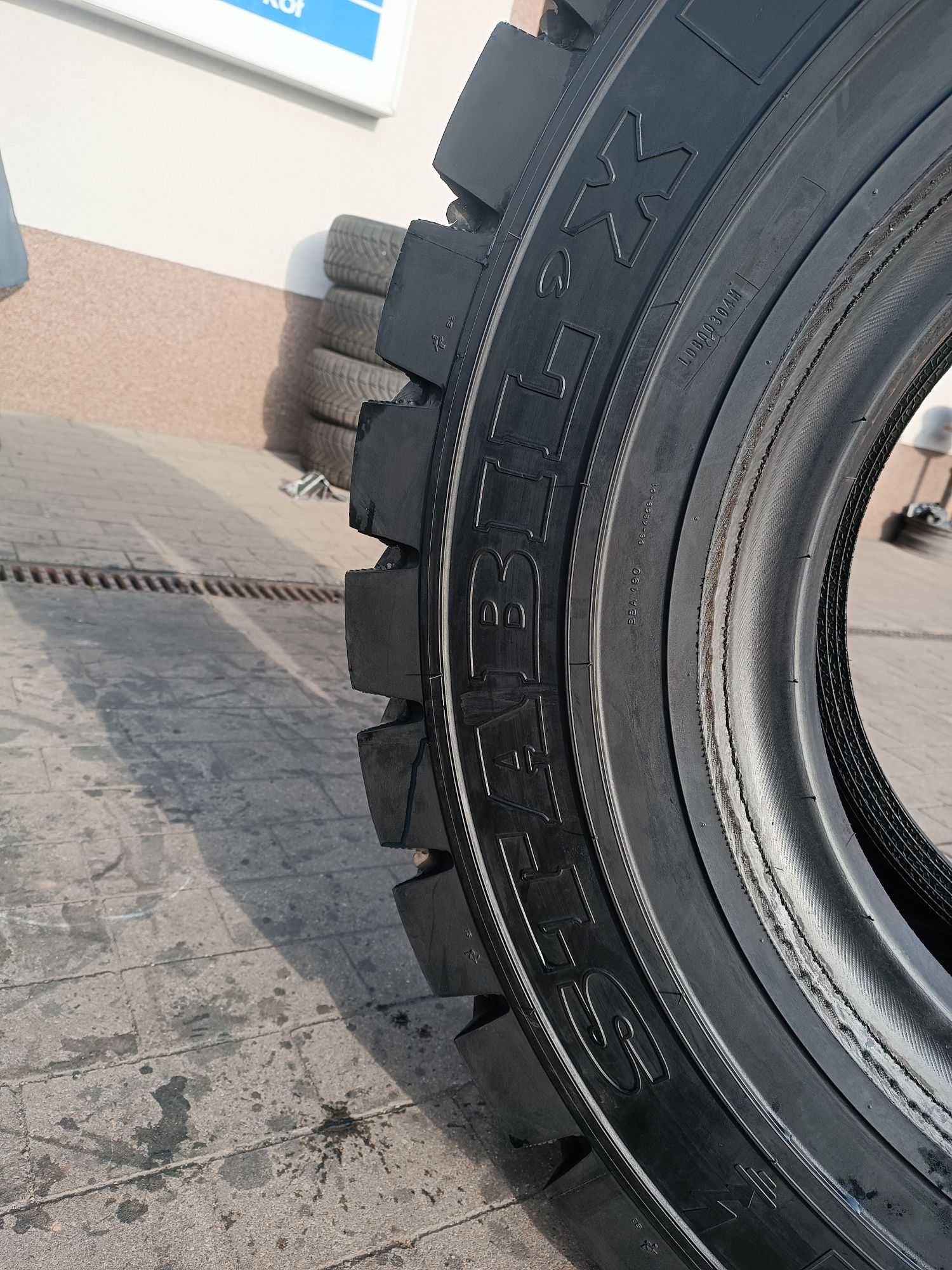 10.00R20 Michelin XZM Stabil'x 10.00-20