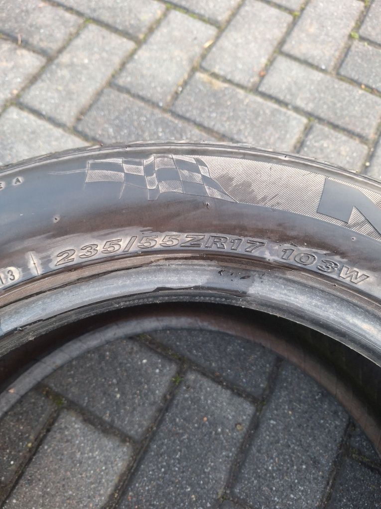 Cztery letnie opony 235/55 R17