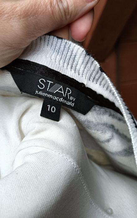 Kardigan Star by Julien Macdonald