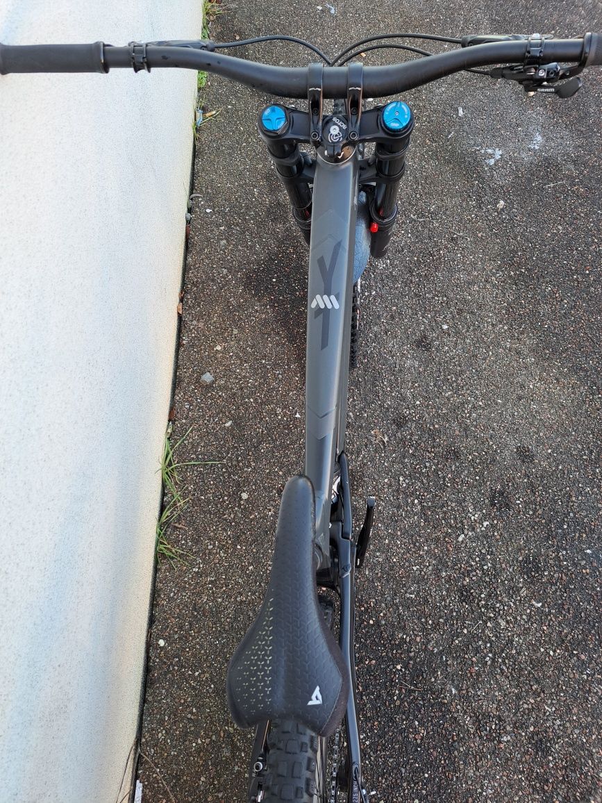 YT  TUES  2020  AL   27.5   L