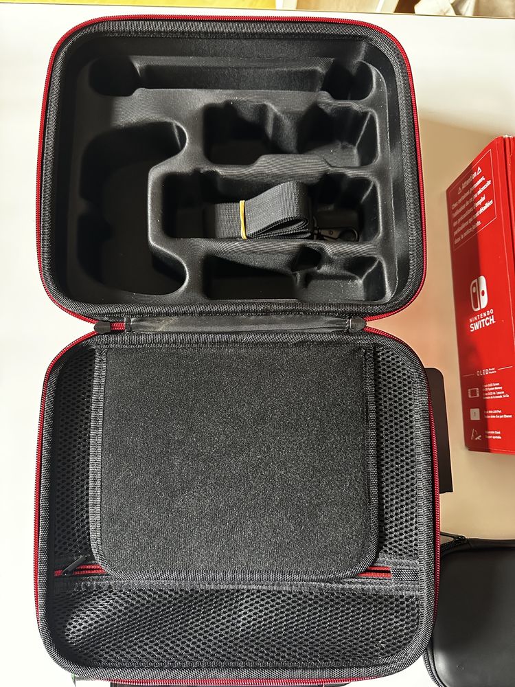 Nintendo Switch Oled 64gb + SD card 512gb