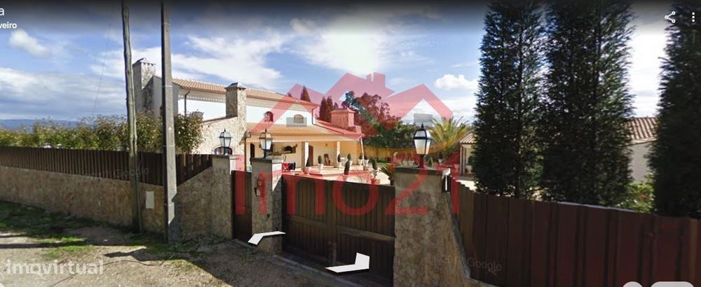 Moradia T5 em Sangalhos