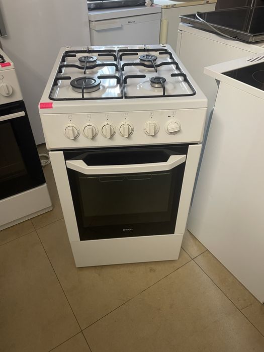 Продам газову плиту Beko
