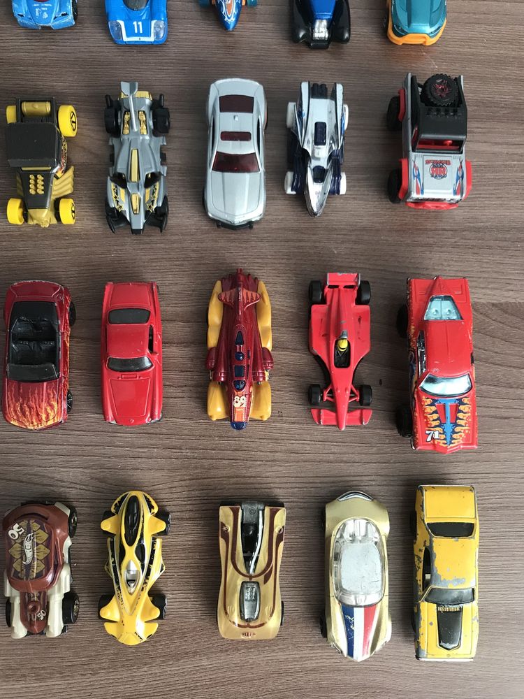 Машинки Hot Wheels