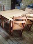 Mesa de cozinha com  6 cadeiras