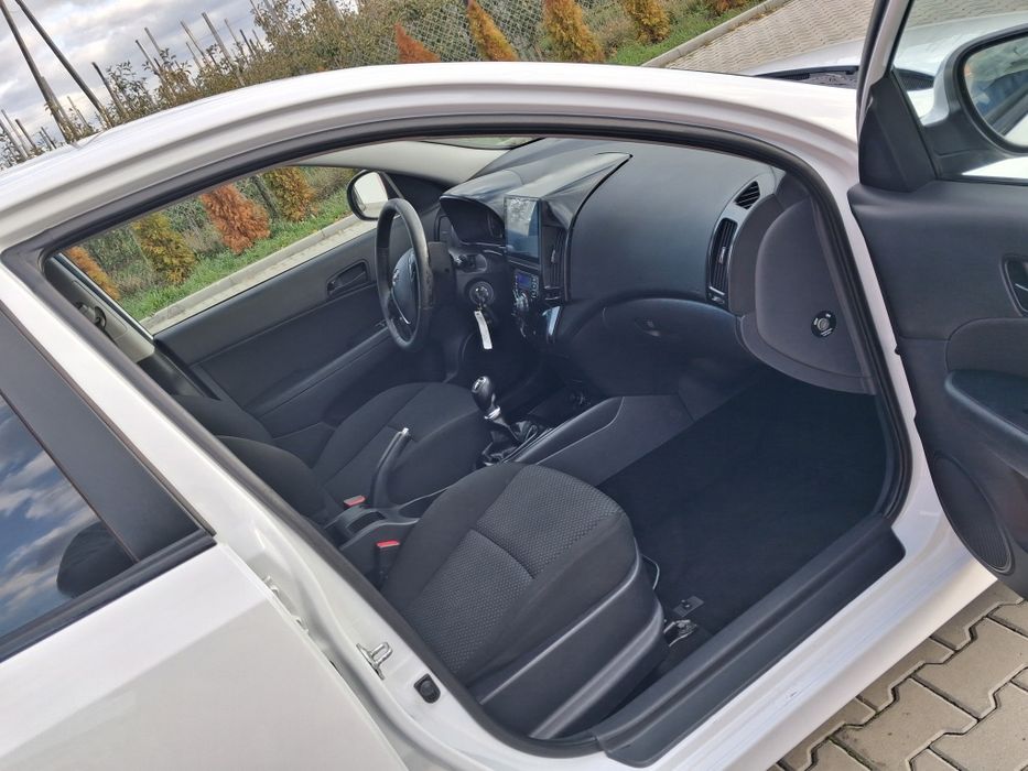 Hyundai i30 1.2benzynka Klima Elektryka Servis Super stan z Niemiec!!